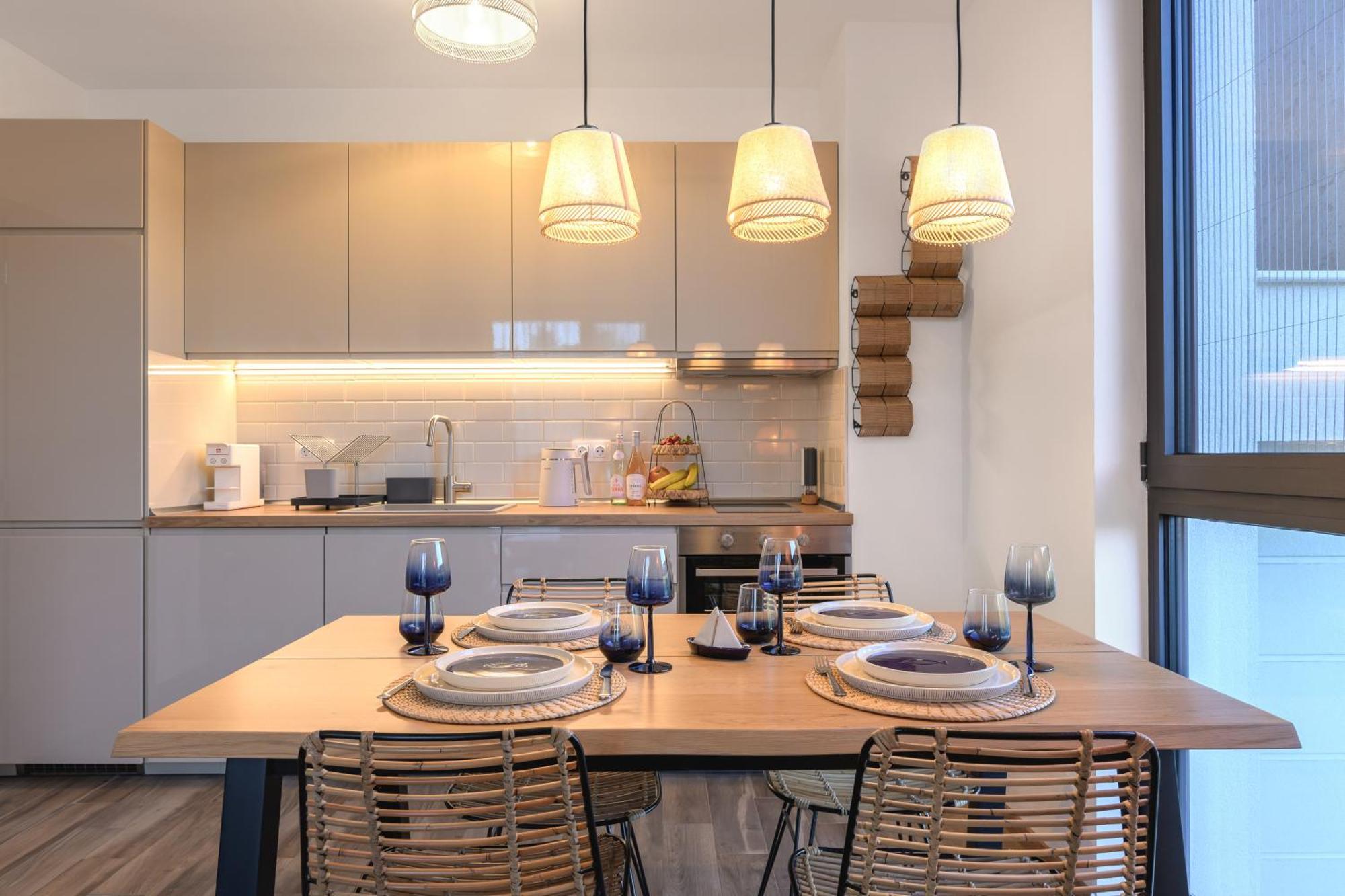 Апартамент Boho Sea View One-bedroom Pool & Св. Св. Константин и Елена